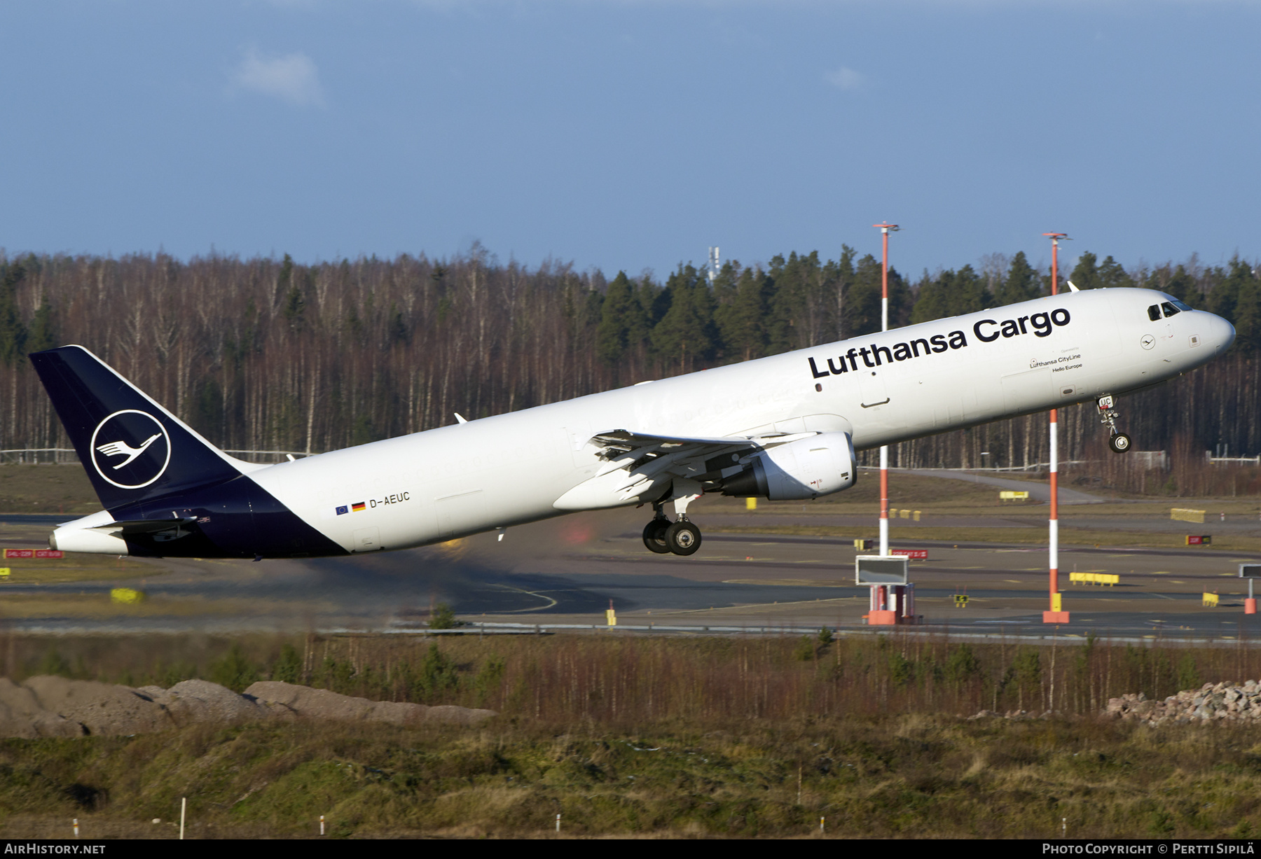 Aircraft Photo of D-AEUC | Airbus A321-211/P2F | Lufthansa Cargo | AirHistory.net #621101