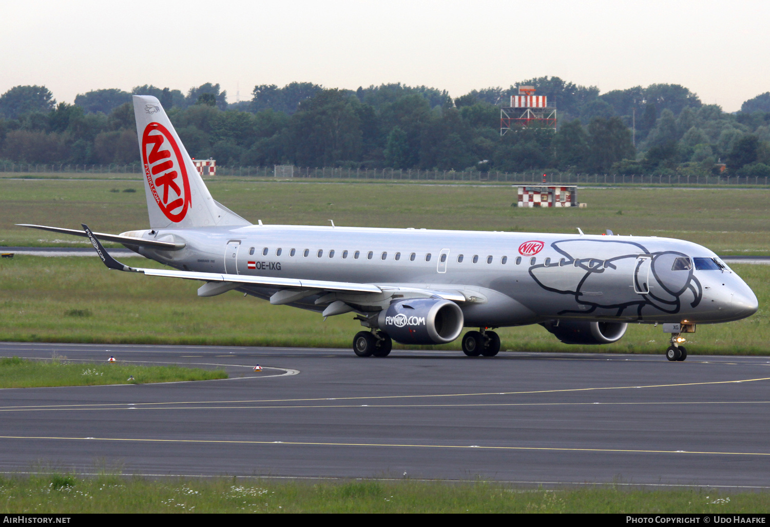 Aircraft Photo of OE-IXG | Embraer 190LR (ERJ-190-100LR) | Niki | AirHistory.net #621318