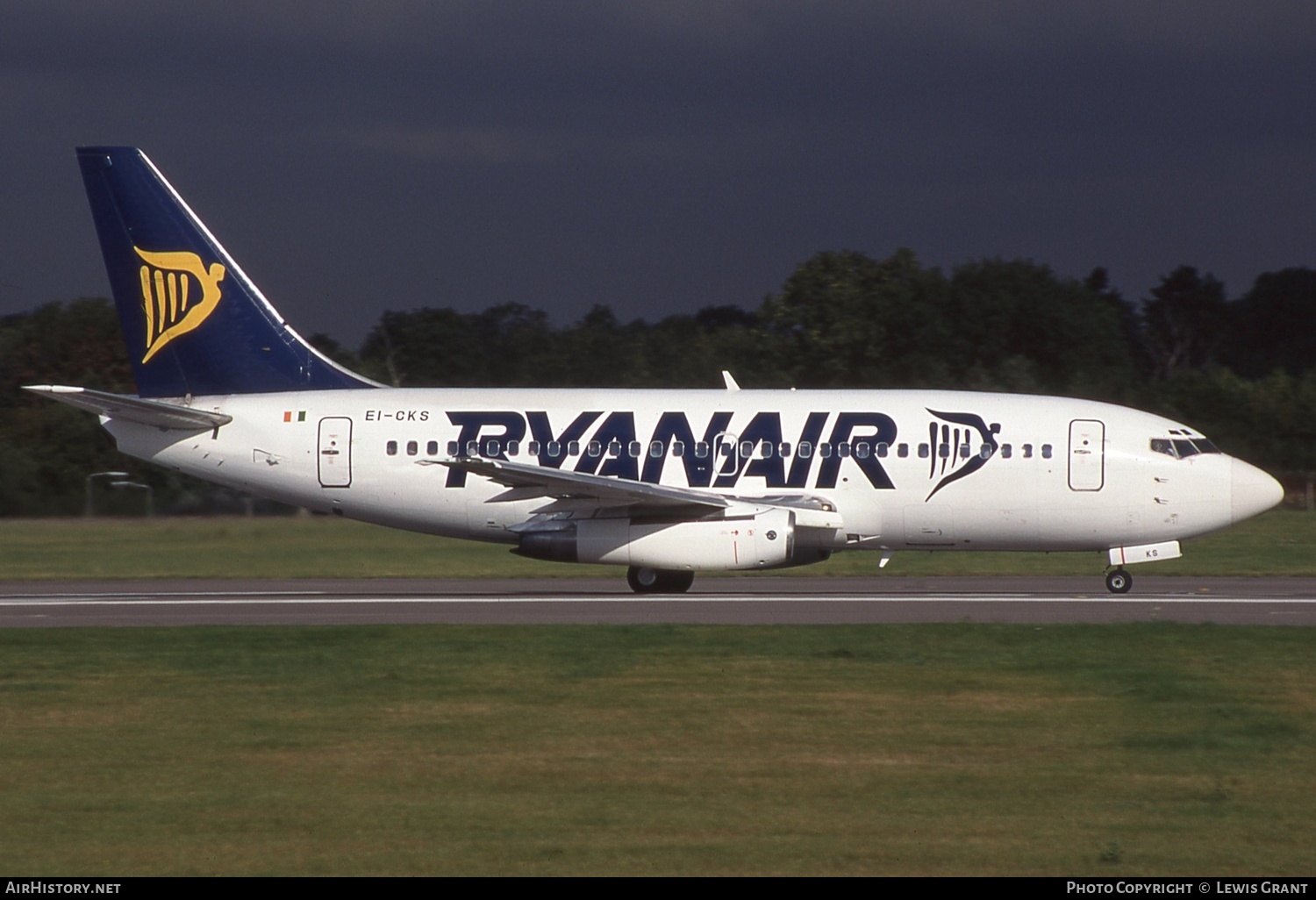 Aircraft Photo of EI-CKS | Boeing 737-2T5/Adv | Ryanair | AirHistory.net #621330