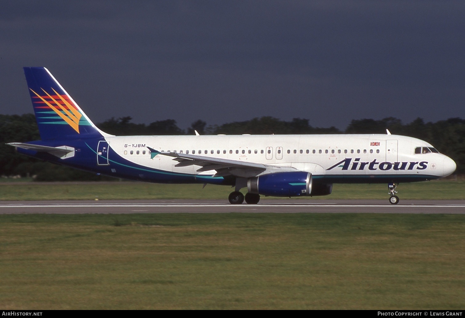 Aircraft Photo of G-YJBM | Airbus A320-231 | Airtours International | AirHistory.net #621335