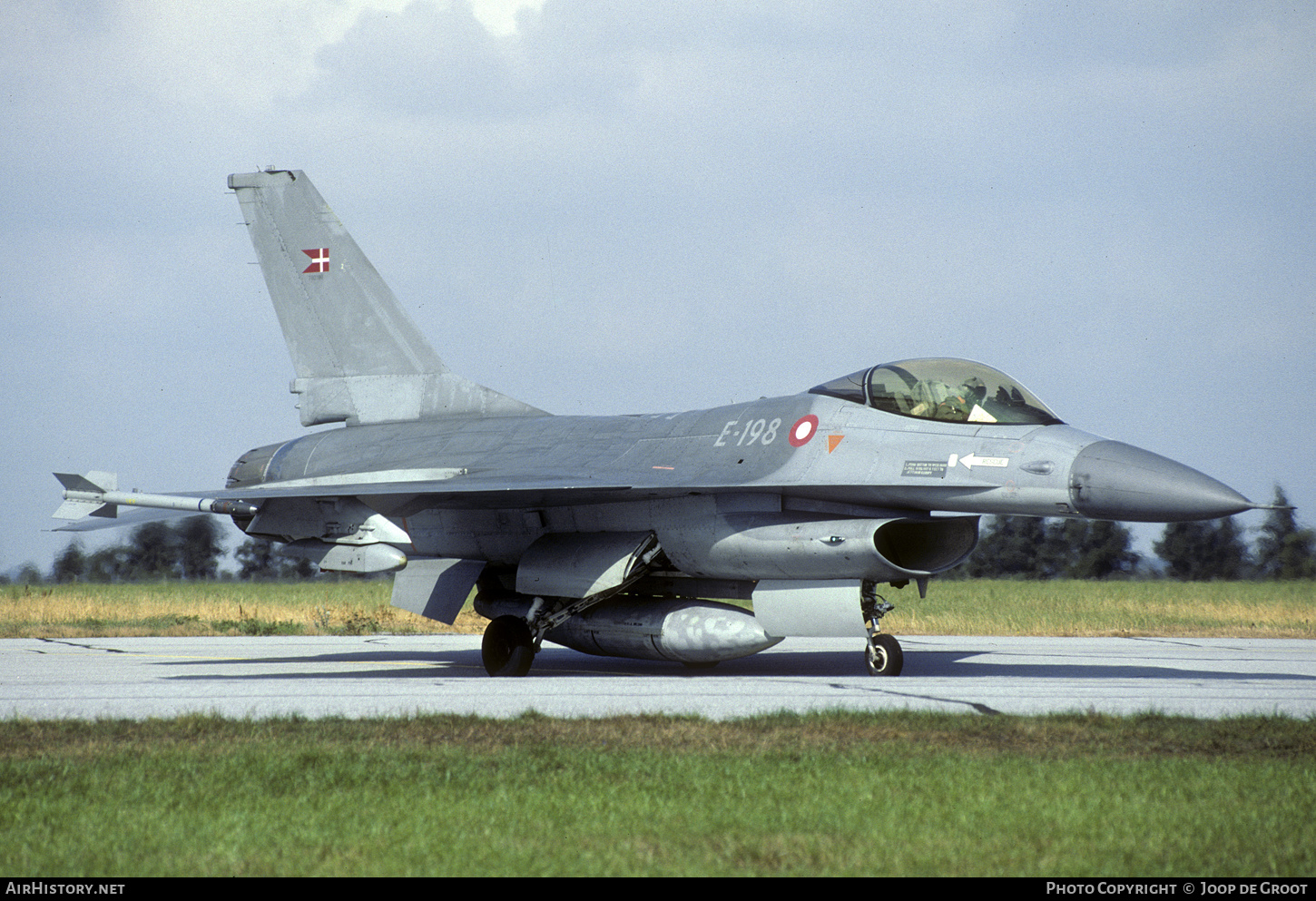 Aircraft Photo of E-198 | General Dynamics F-16A Fighting Falcon | Denmark - Air Force | AirHistory.net #621352