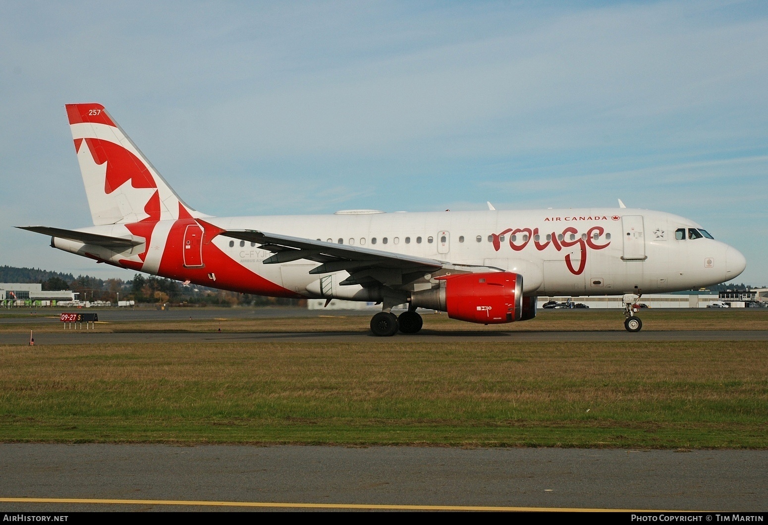 Aircraft Photo of C-FYJH | Airbus A319-114 | Air Canada Rouge | AirHistory.net #621506