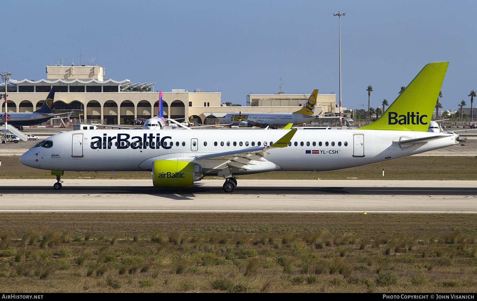 Aircraft Photo of YL-CSH | Bombardier CSeries CS300 (BD-500-1A11) | AirBaltic | AirHistory.net #621540