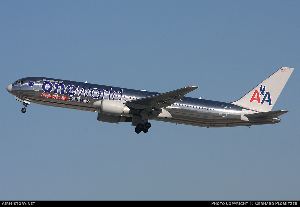 Aircraft Photo of N395AN | Boeing 767-323/ER | American Airlines | AirHistory.net #621589