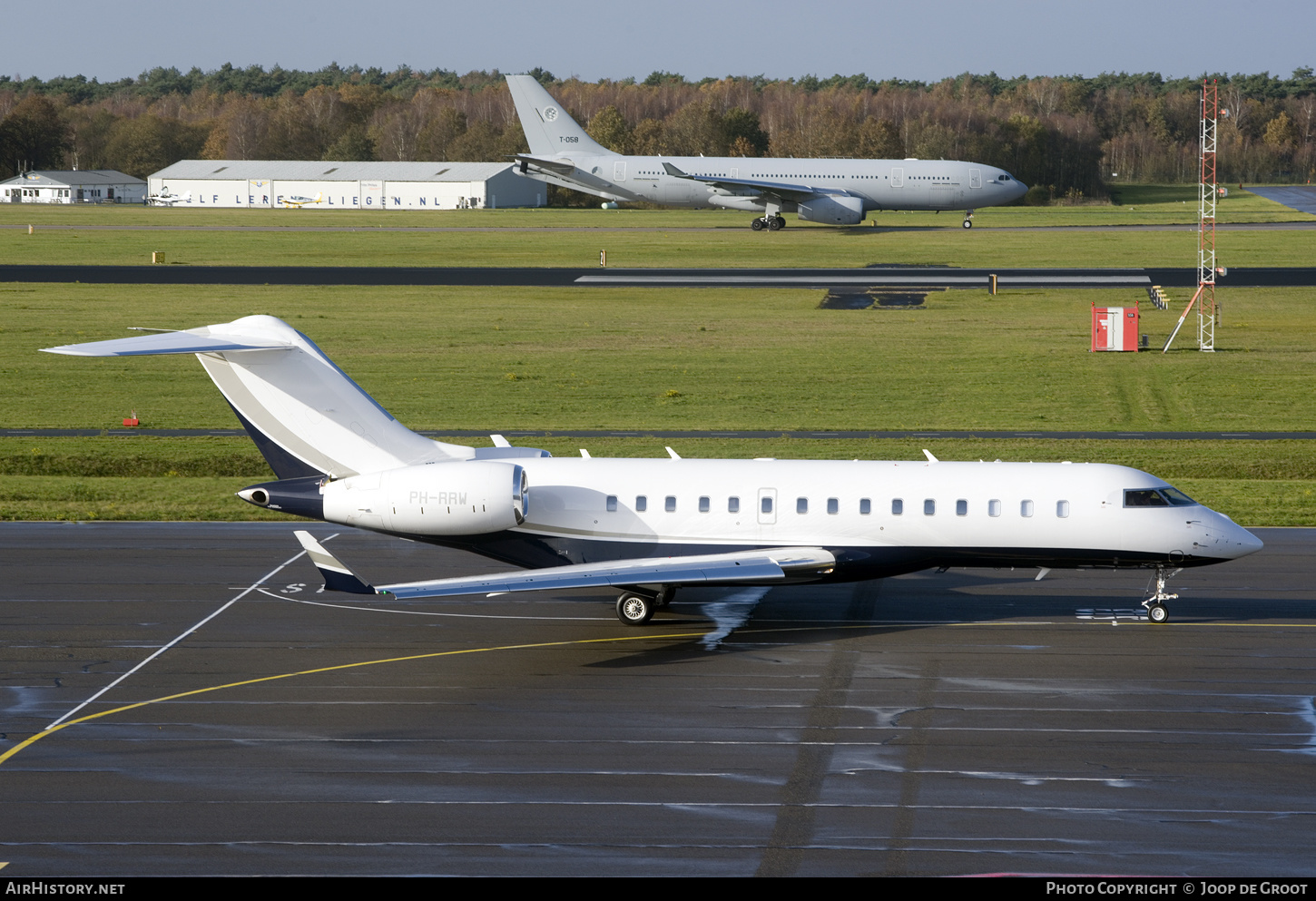 Aircraft Photo of PH-RRW | Bombardier Global 6500 (BD-700-1A10) | AirHistory.net #621669