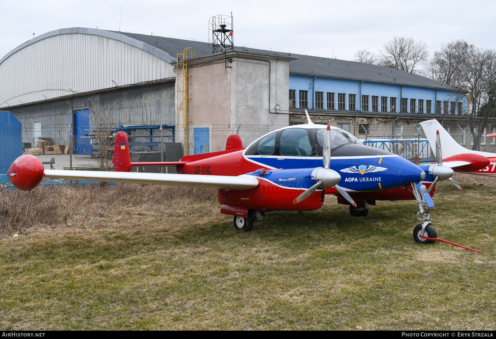 Aircraft Photo of UR-KHG | Let L-200D Morava | AOPA - Ukraine | AirHistory.net #621680