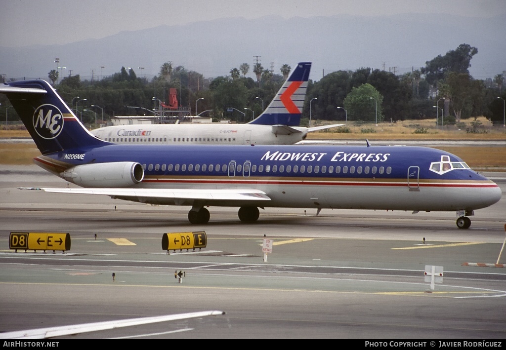 Aircraft Photo of N206ME | McDonnell Douglas DC-9-32 | Midwest Express Airlines | AirHistory.net #621692