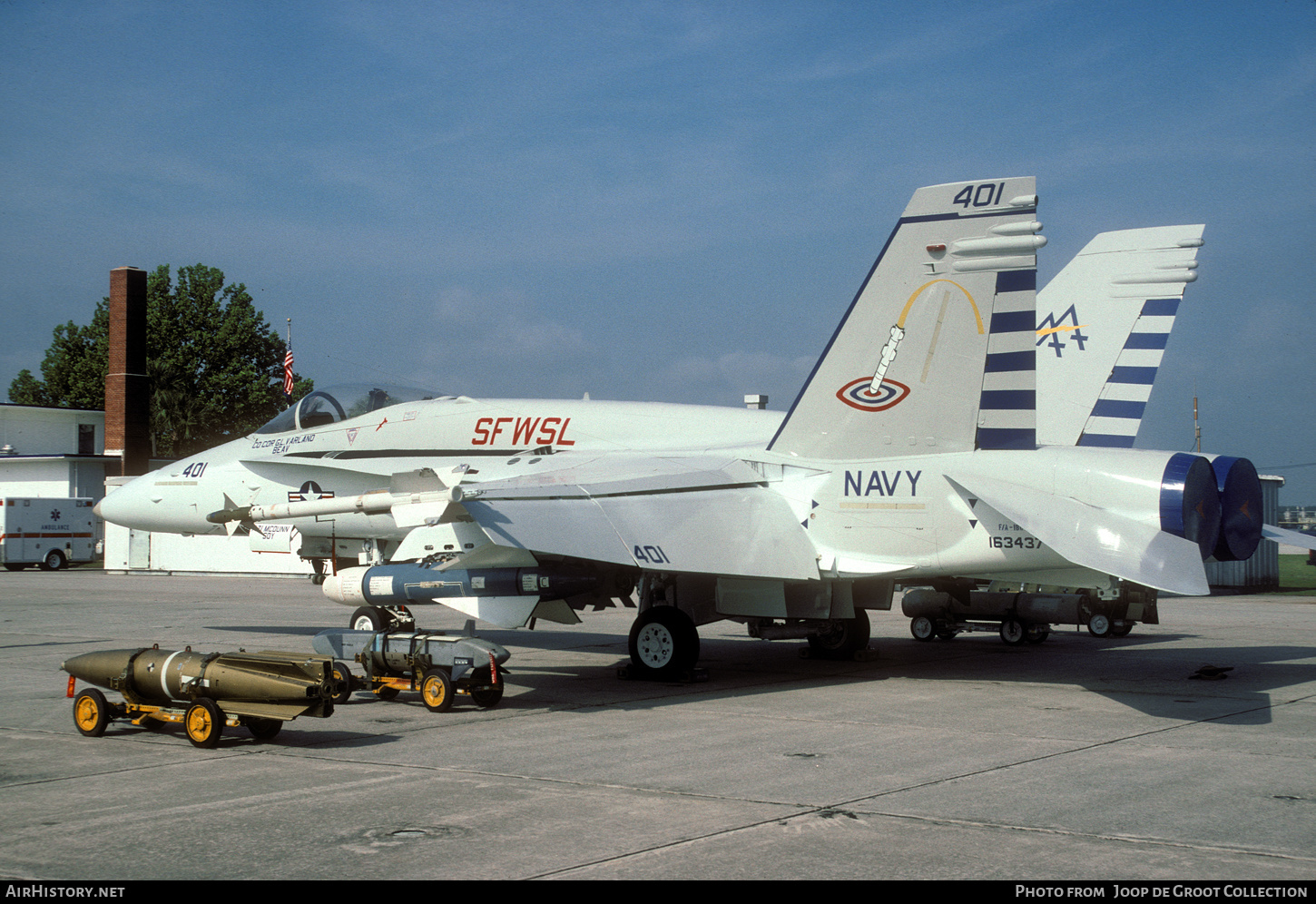 Aircraft Photo of 163437 | McDonnell Douglas F/A-18C Hornet | USA - Navy | AirHistory.net #621712