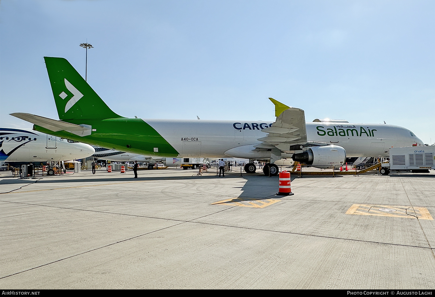 Aircraft Photo of A4O-OCA | Airbus A321-211/P2F | Salam Air | AirHistory.net #621787