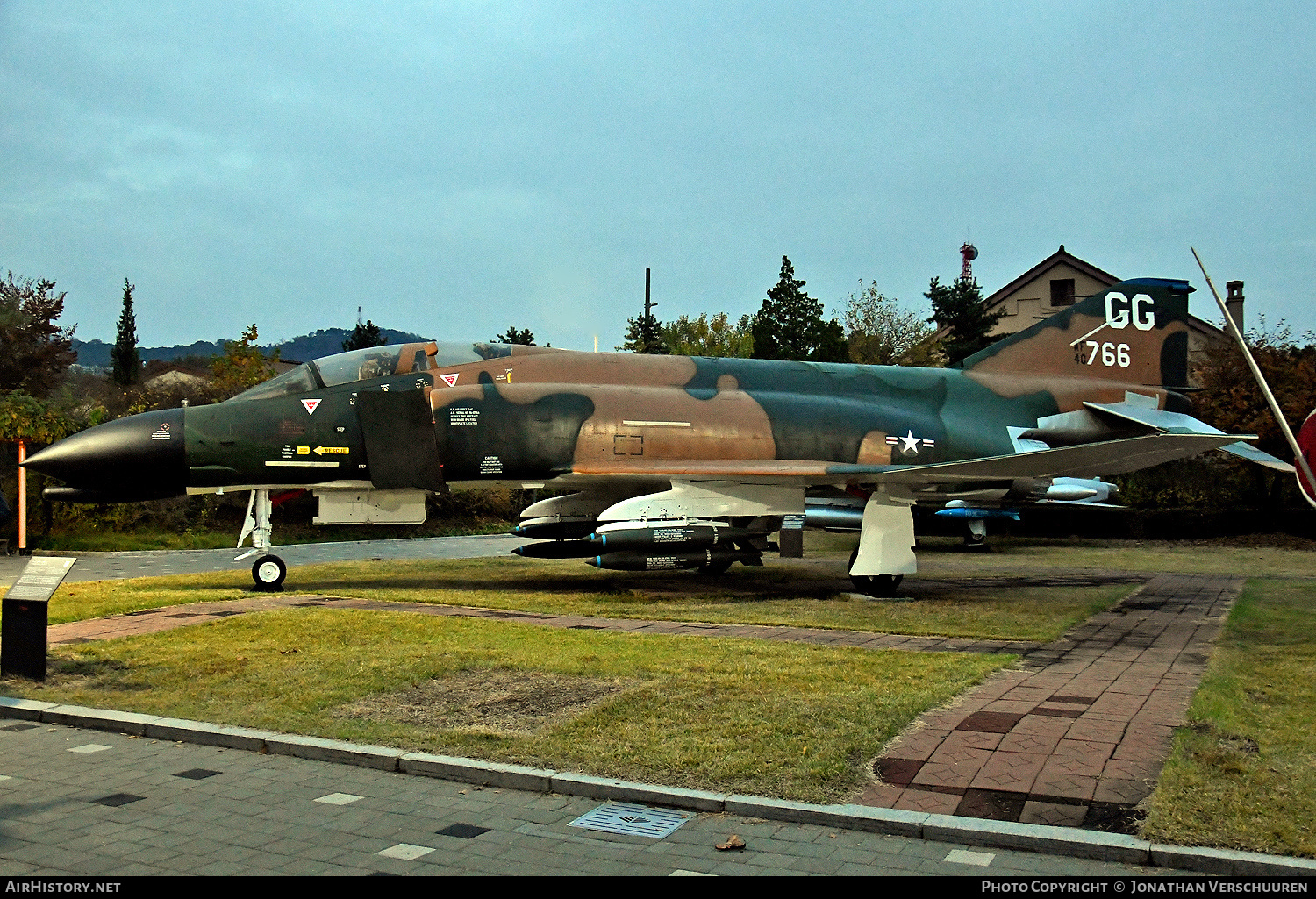 Aircraft Photo of 64-0766 / AF40-766 | McDonnell F-4C Phantom II | USA - Air Force | AirHistory.net #621830