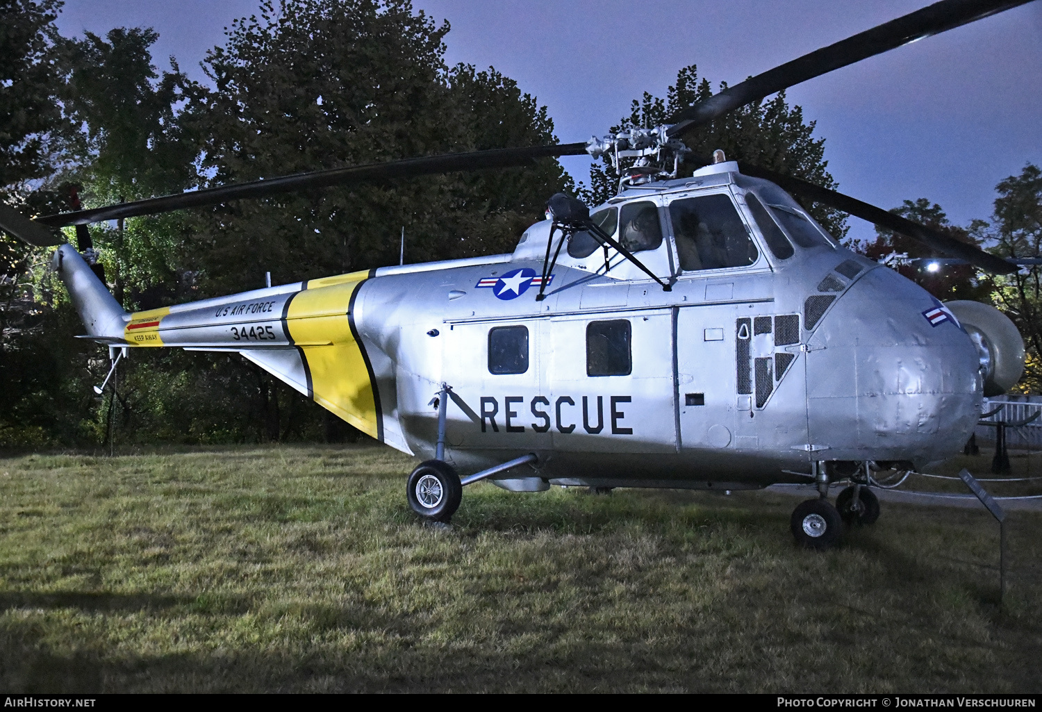 Aircraft Photo of 53-4425 / 34425 | Sikorsky HH-19B Chickasaw (S-55D) | USA - Air Force | AirHistory.net #621864