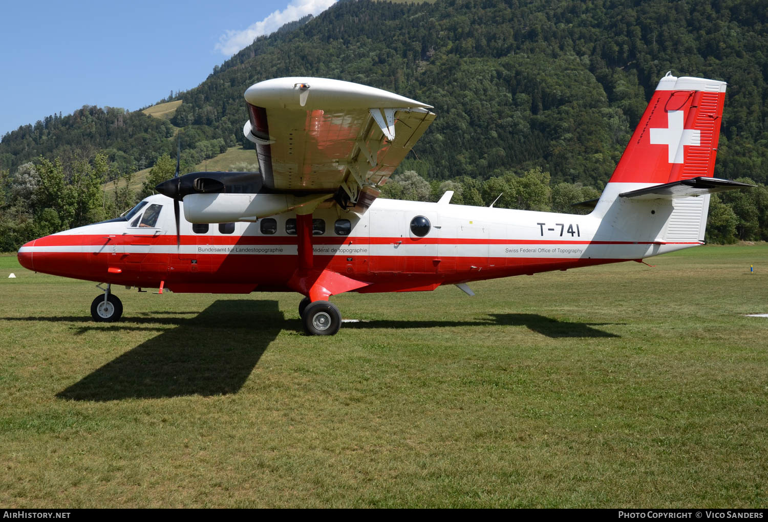 Aircraft Photo of T-741 | De Havilland Canada DHC-6-300 Twin Otter | Switzerland - Air Force | AirHistory.net #621874
