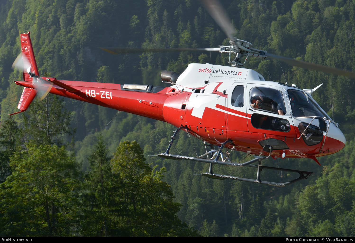 Aircraft Photo of HB-ZEI | Eurocopter AS-350B-3 Ecureuil | Swiss Helicopter | AirHistory.net #621913
