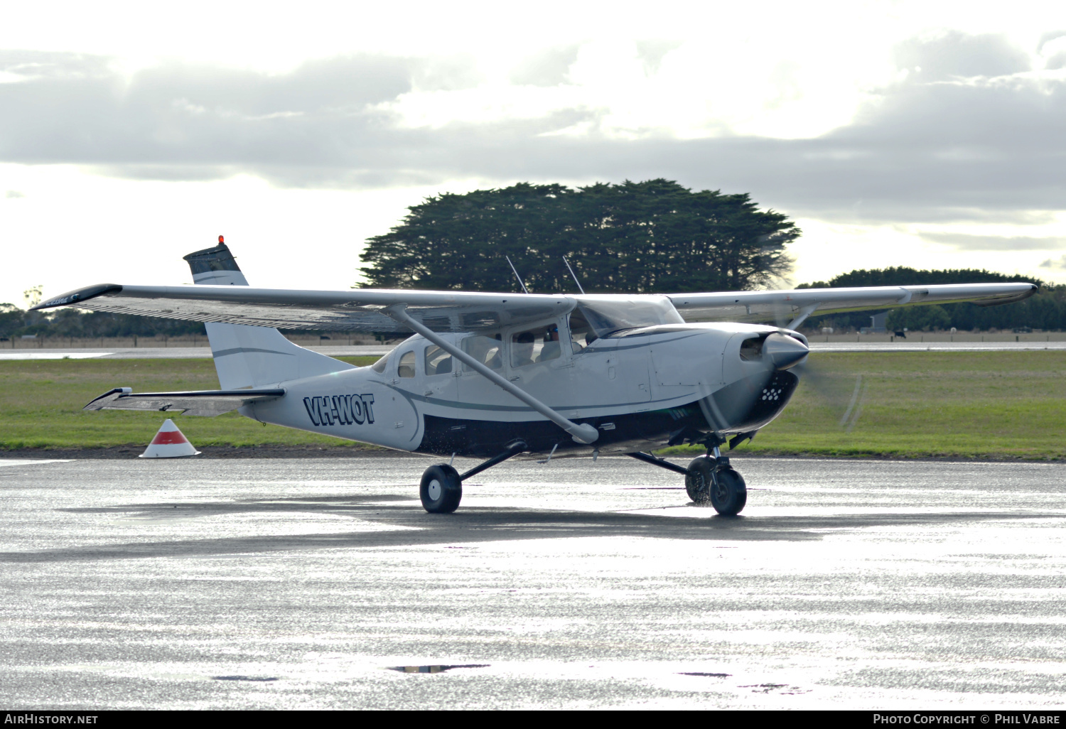 Aircraft Photo of VH-WOT | Cessna 207 Skywagon 207 | AirHistory.net #621920