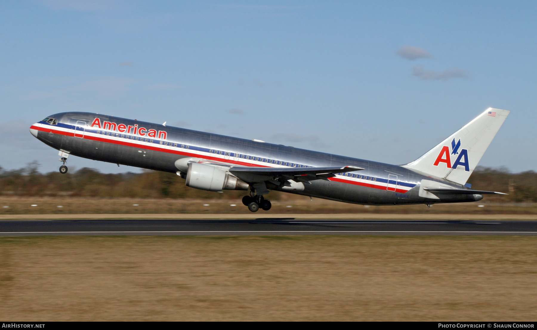 Aircraft Photo of N39364 | Boeing 767-323/ER | American Airlines | AirHistory.net #622043