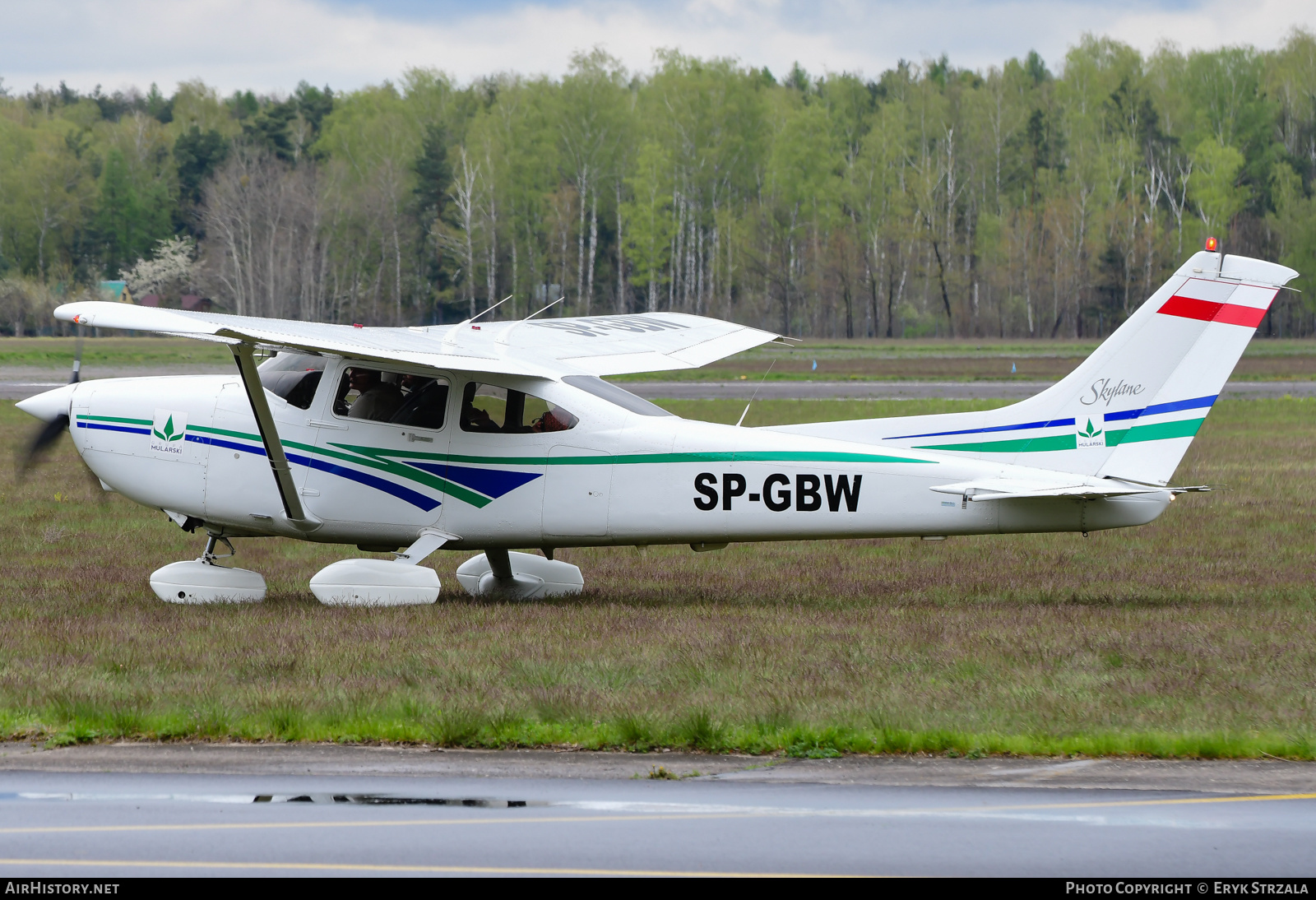 Aircraft Photo of SP-GBW | Cessna 182S Skylane | AirHistory.net #622081