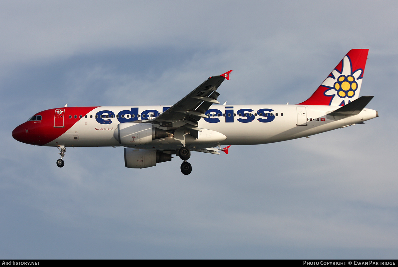 Aircraft Photo of HB-IJU | Airbus A320-214 | Edelweiss Air | AirHistory.net #622091