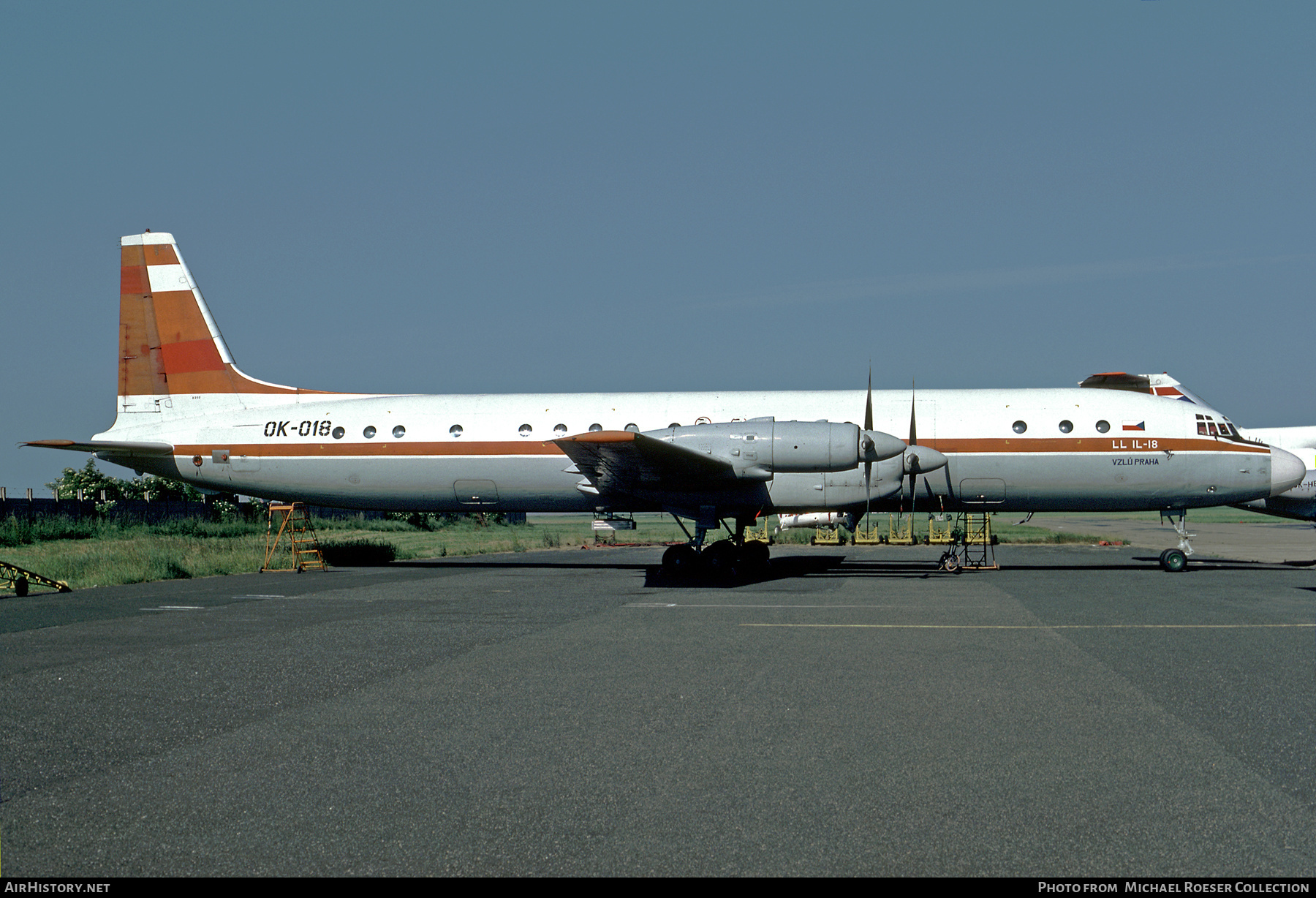 Aircraft Photo of OK-018 | Ilyushin Il-18LL | VZLU - Výzkumný a Zkušební Letecký Ústav | AirHistory.net #622099