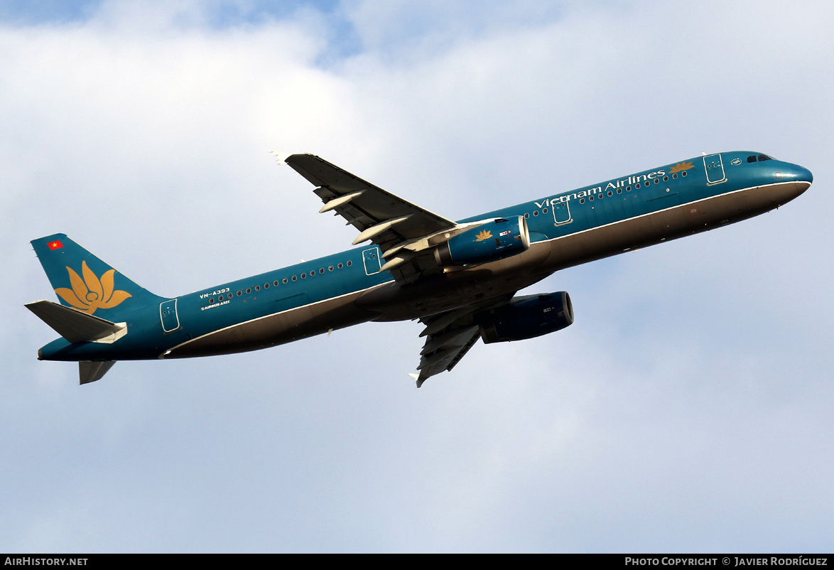 Aircraft Photo of VN-A393 | Airbus A321-231 | Vietnam Airlines | AirHistory.net #622203