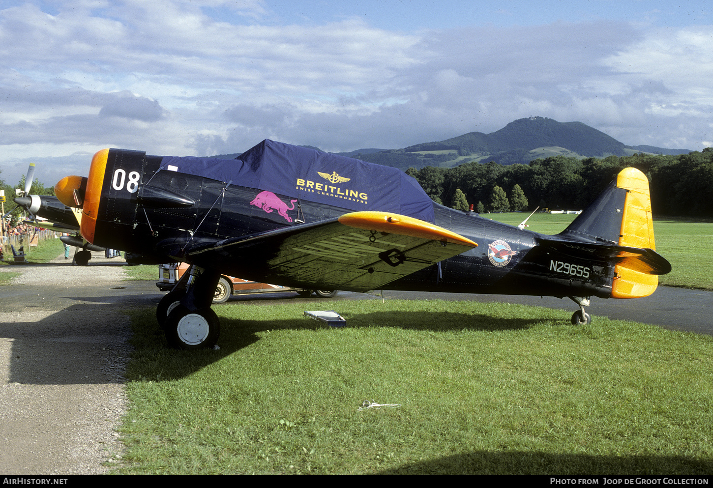 Aircraft Photo of N2965S | North American SNJ-4 Texan | Red Bull | AirHistory.net #622213