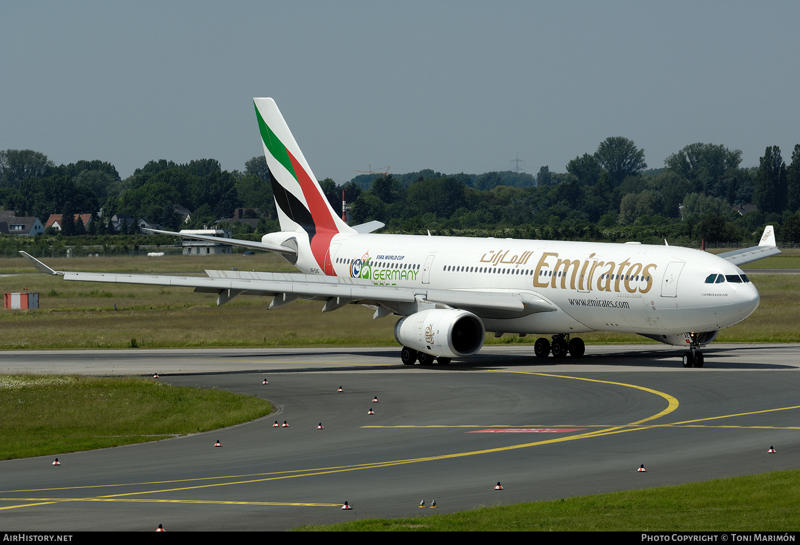 Aircraft Photo of A6-EAE | Airbus A330-243 | Emirates | AirHistory.net #622221