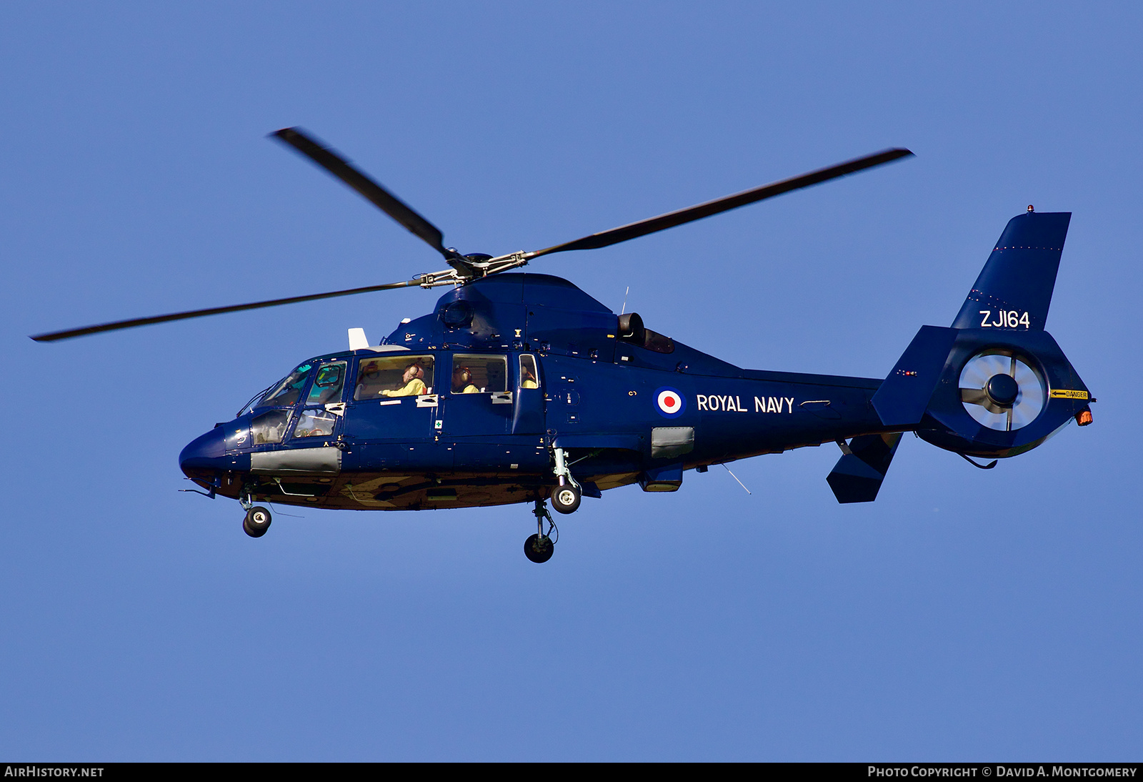 Aircraft Photo of ZJ164 | Aerospatiale AS-365N-2 Dauphin 2 | UK - Navy | AirHistory.net #622249