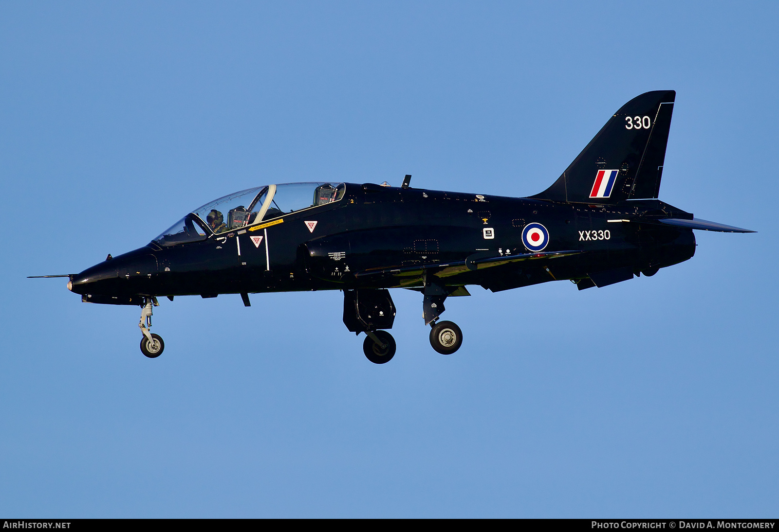 Aircraft Photo of XX330 | British Aerospace Hawk T.1A | UK - Air Force | AirHistory.net #622251