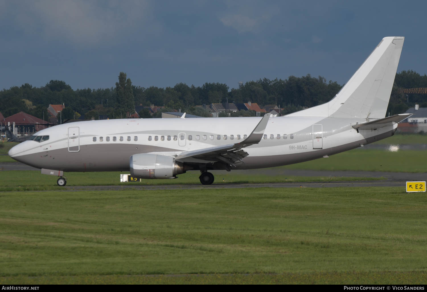 Aircraft Photo of 9H-MAC | Boeing 737-548 | AirHistory.net #622314