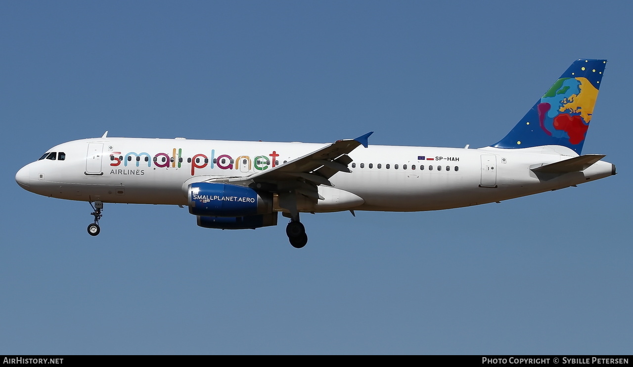 Aircraft Photo of SP-HAH | Airbus A320-233 | Small Planet Airlines | AirHistory.net #622356