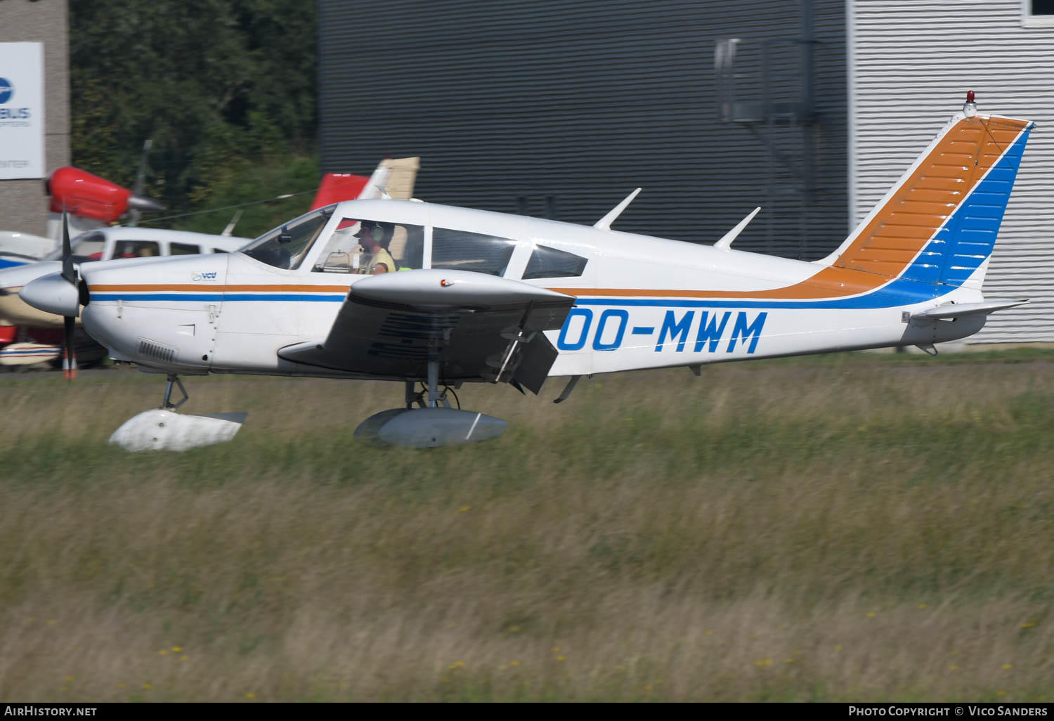Aircraft Photo of OO-MWM | Piper PA-28-180 Cherokee E | AirHistory.net #622404