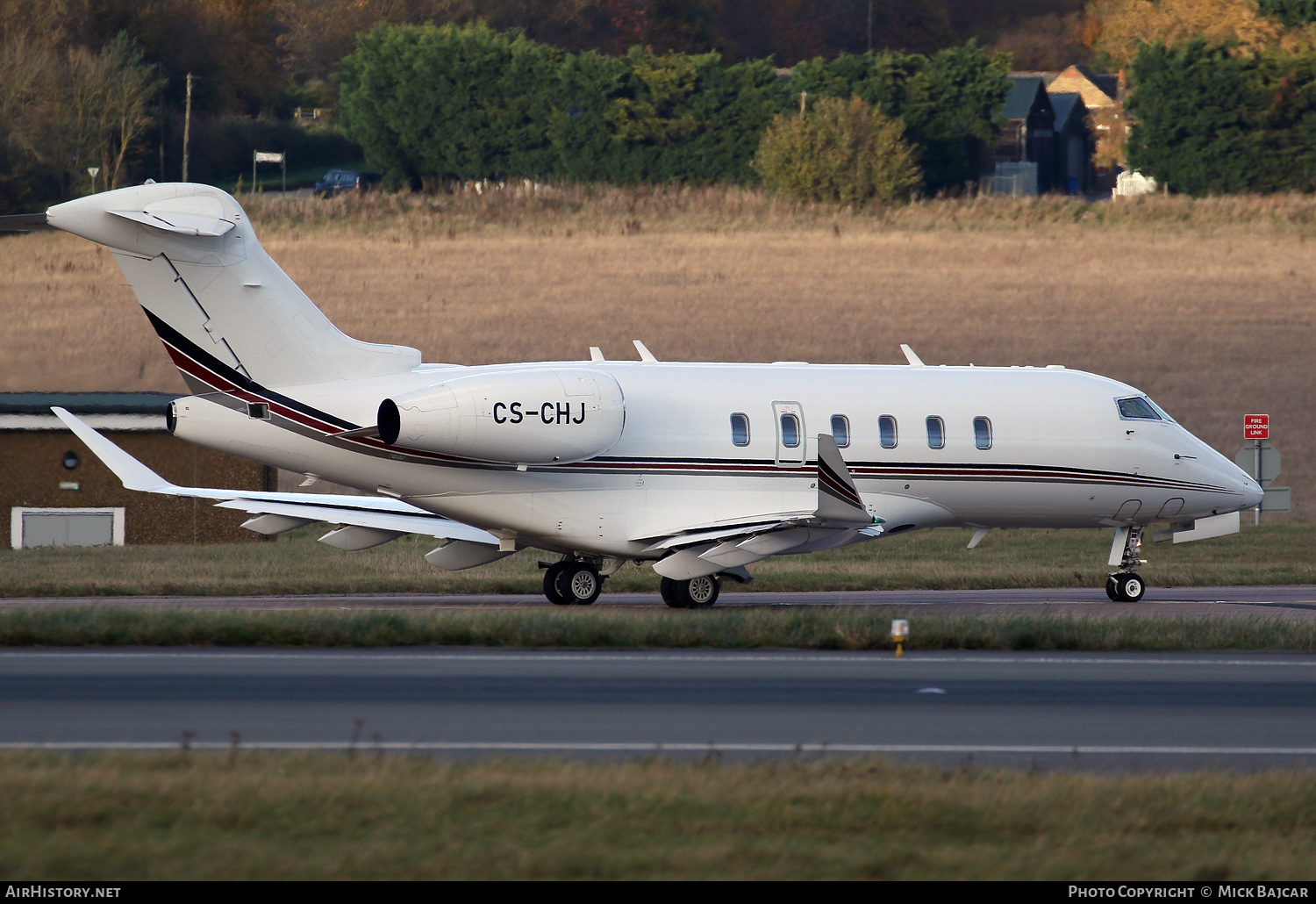 Aircraft Photo of CS-CHJ | Bombardier Challenger 350 (BD-100-1A10) | AirHistory.net #622431