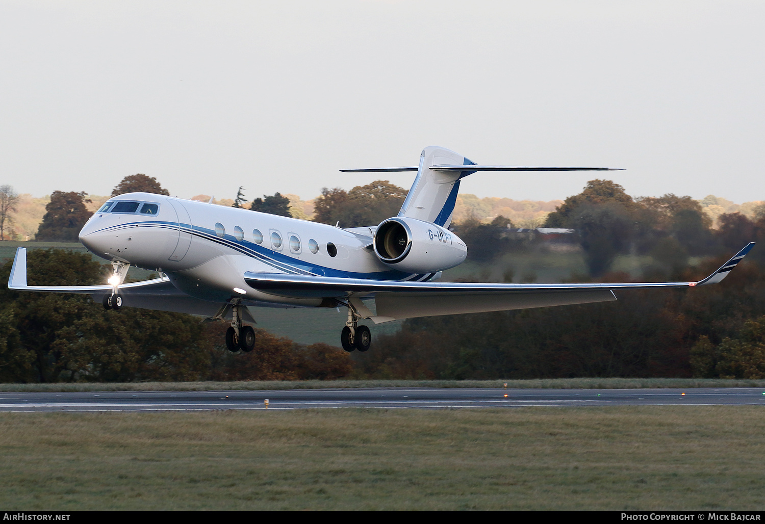 Aircraft Photo of G-ULFT | Gulfstream Aerospace G600 (G-VII) | AirHistory.net #622475