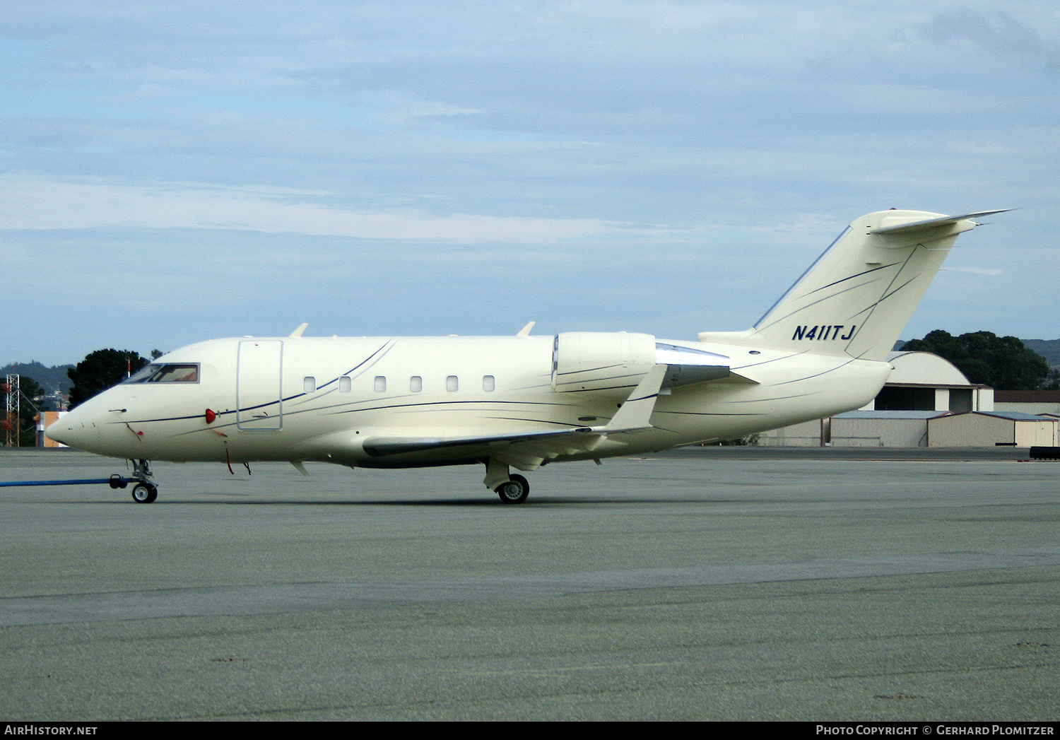 Aircraft Photo of N411TJ | Canadair Challenger 601 (CL-600-2A12) | AirHistory.net #622537