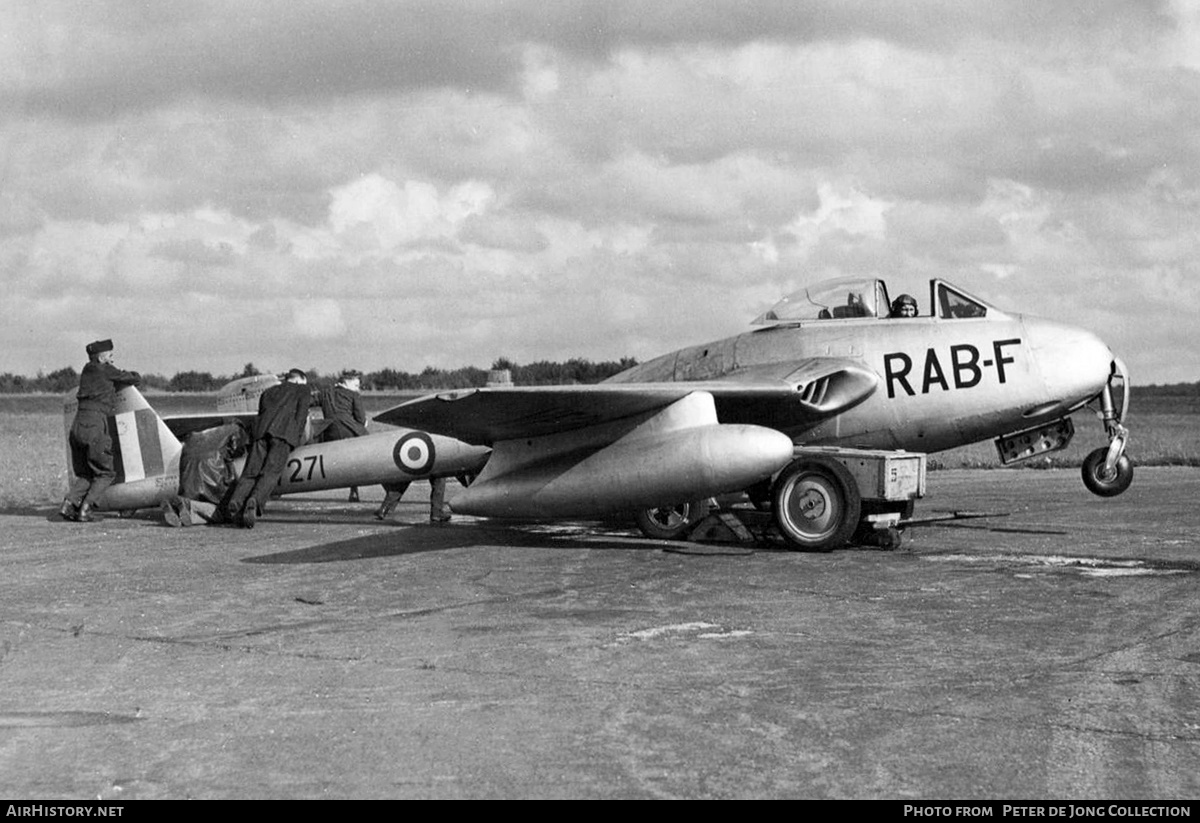 Aircraft Photo of VF271 | De Havilland D.H. 100 Vampire F1 | UK - Air Force | AirHistory.net #622550