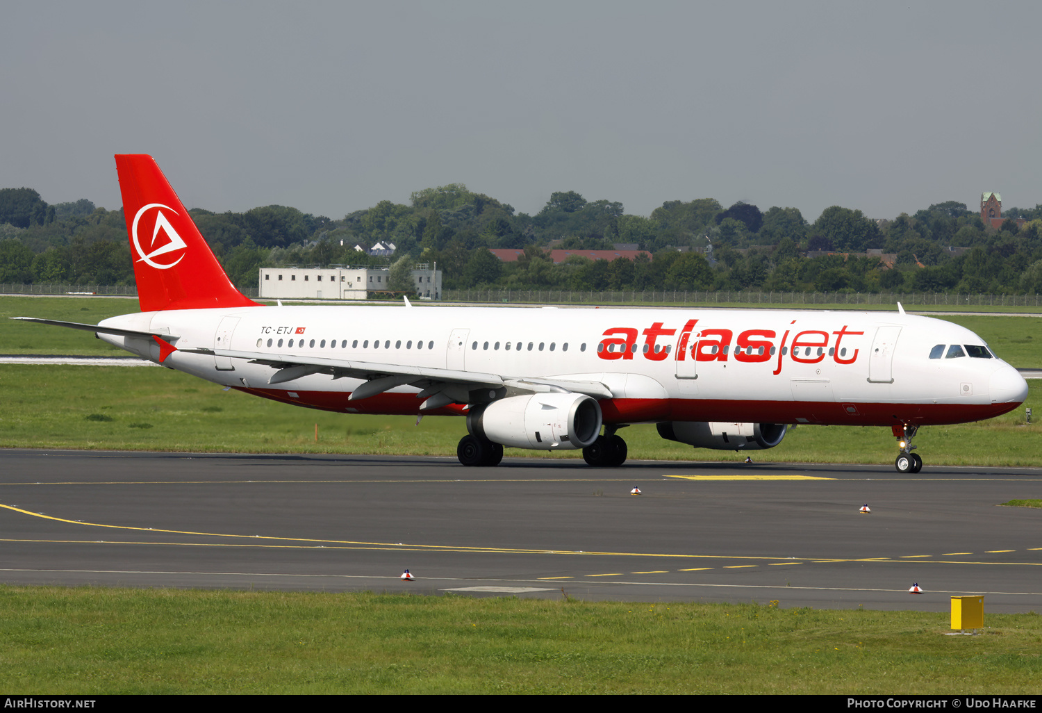 Aircraft Photo of TC-ETJ | Airbus A321-231 | Atlasjet Airlines | AirHistory.net #622588
