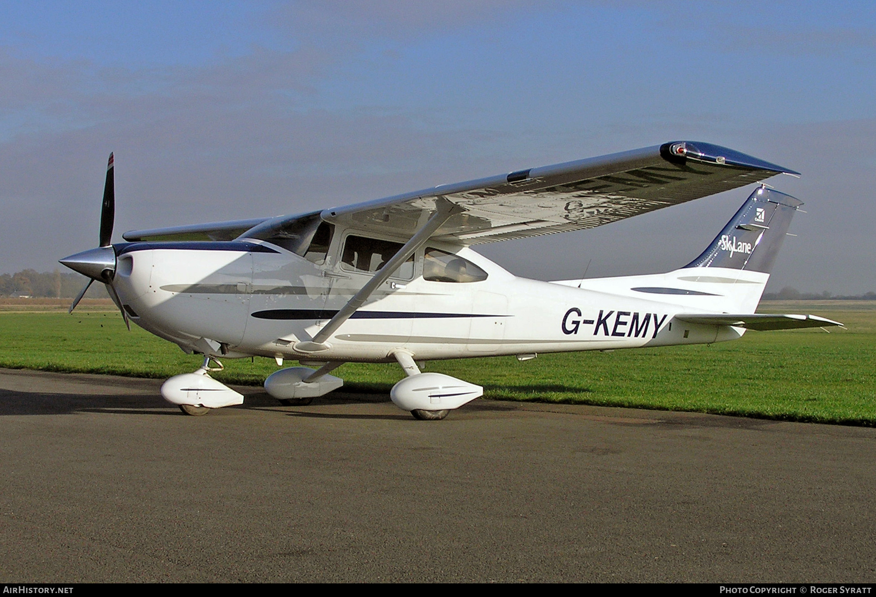 Aircraft Photo of G-KEMY | Cessna 182T Skylane | AirHistory.net #622602