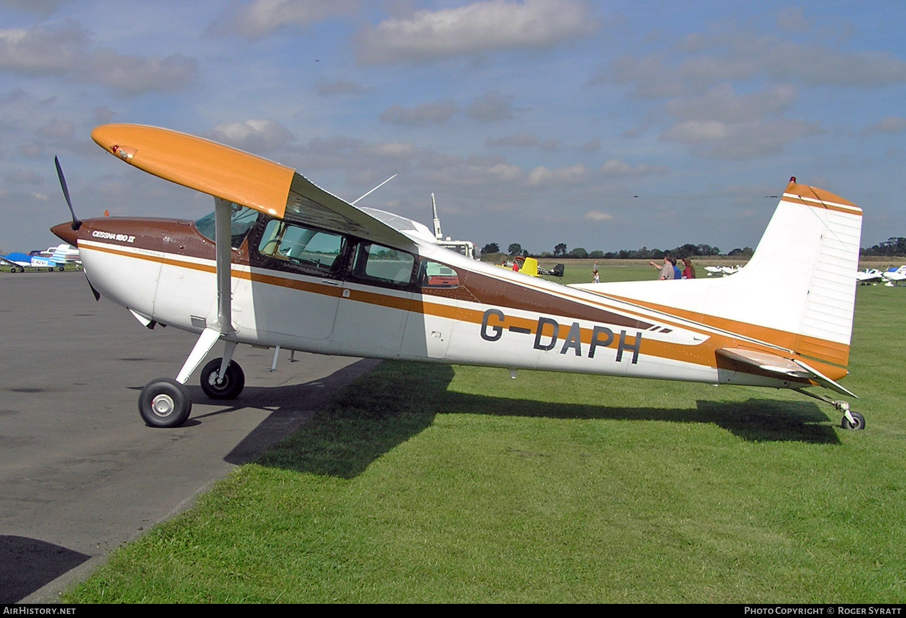 Aircraft Photo of G-DAPH | Cessna 180K Skywagon 180 | AirHistory.net #622680