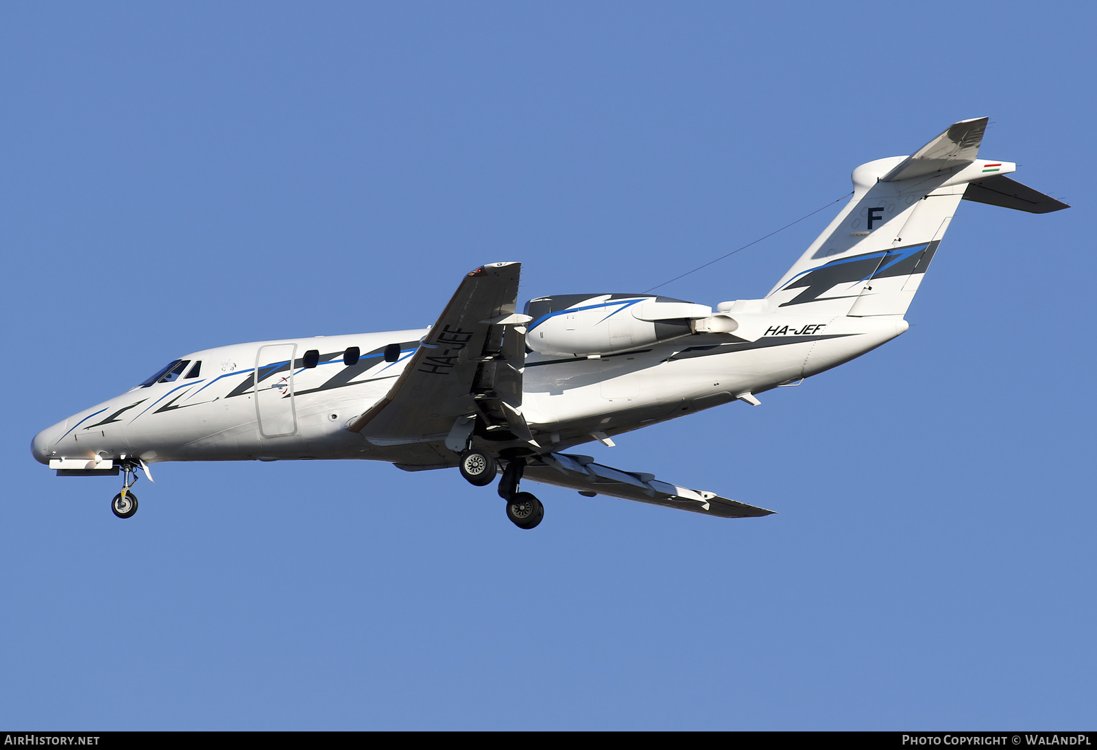 Aircraft Photo of HA-JEF | Cessna 650 Citation VI | AirHistory.net #622744