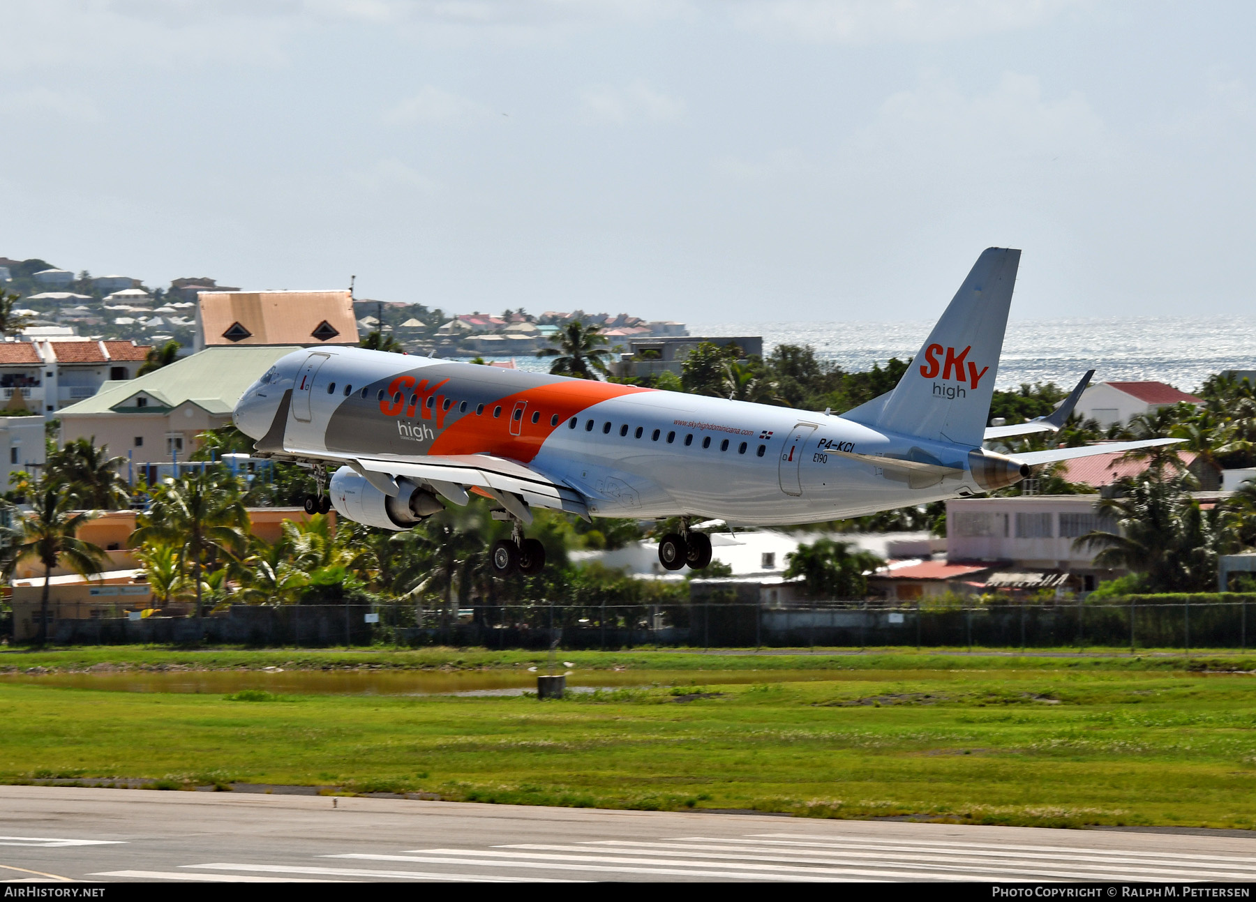 Aircraft Photo of P4-KCI | Embraer 190LR (ERJ-190-100LR) | Sky High Aviation | AirHistory.net #622801