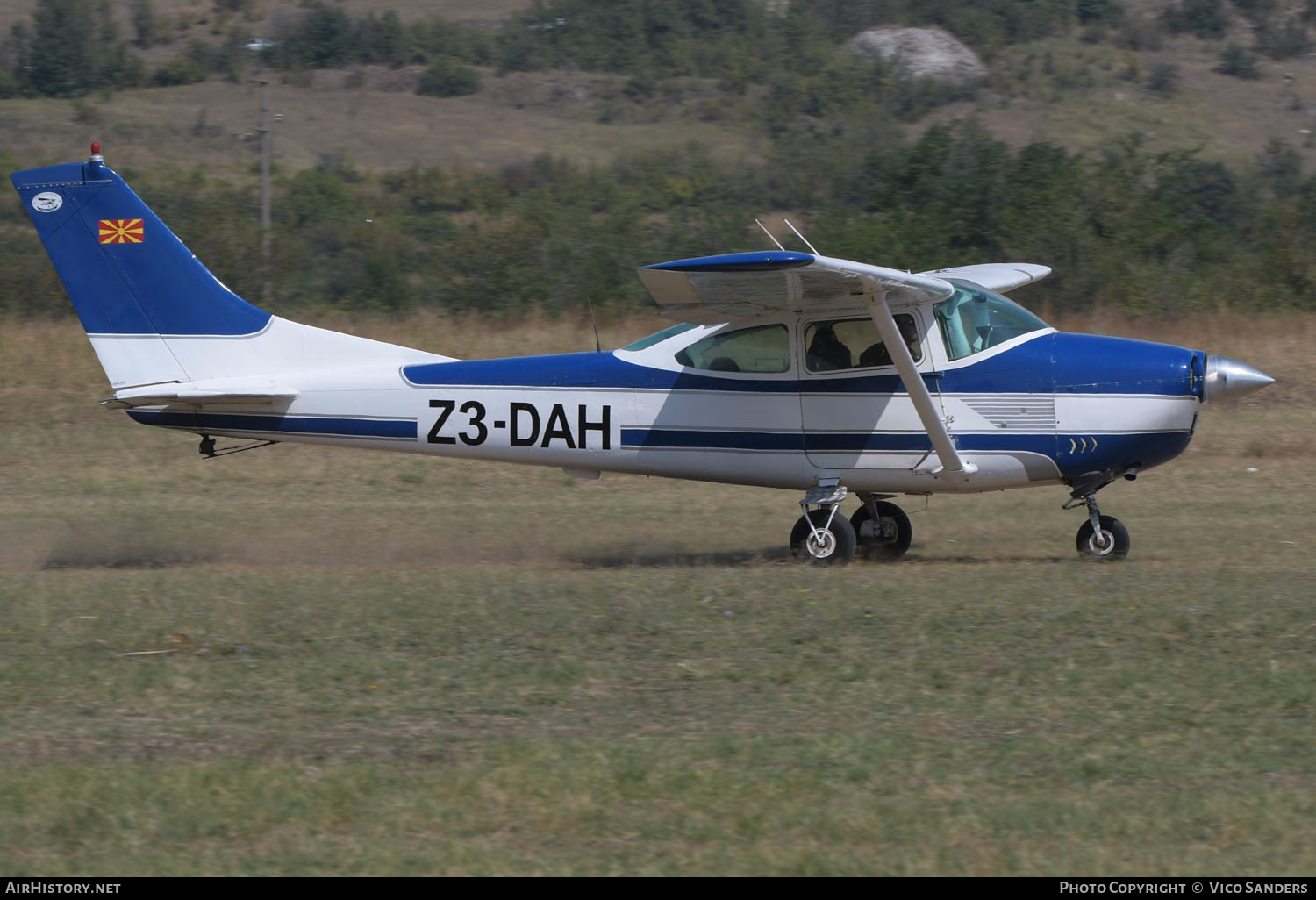 Aircraft Photo of Z3-DAH | Cessna 182H | AirHistory.net #622871