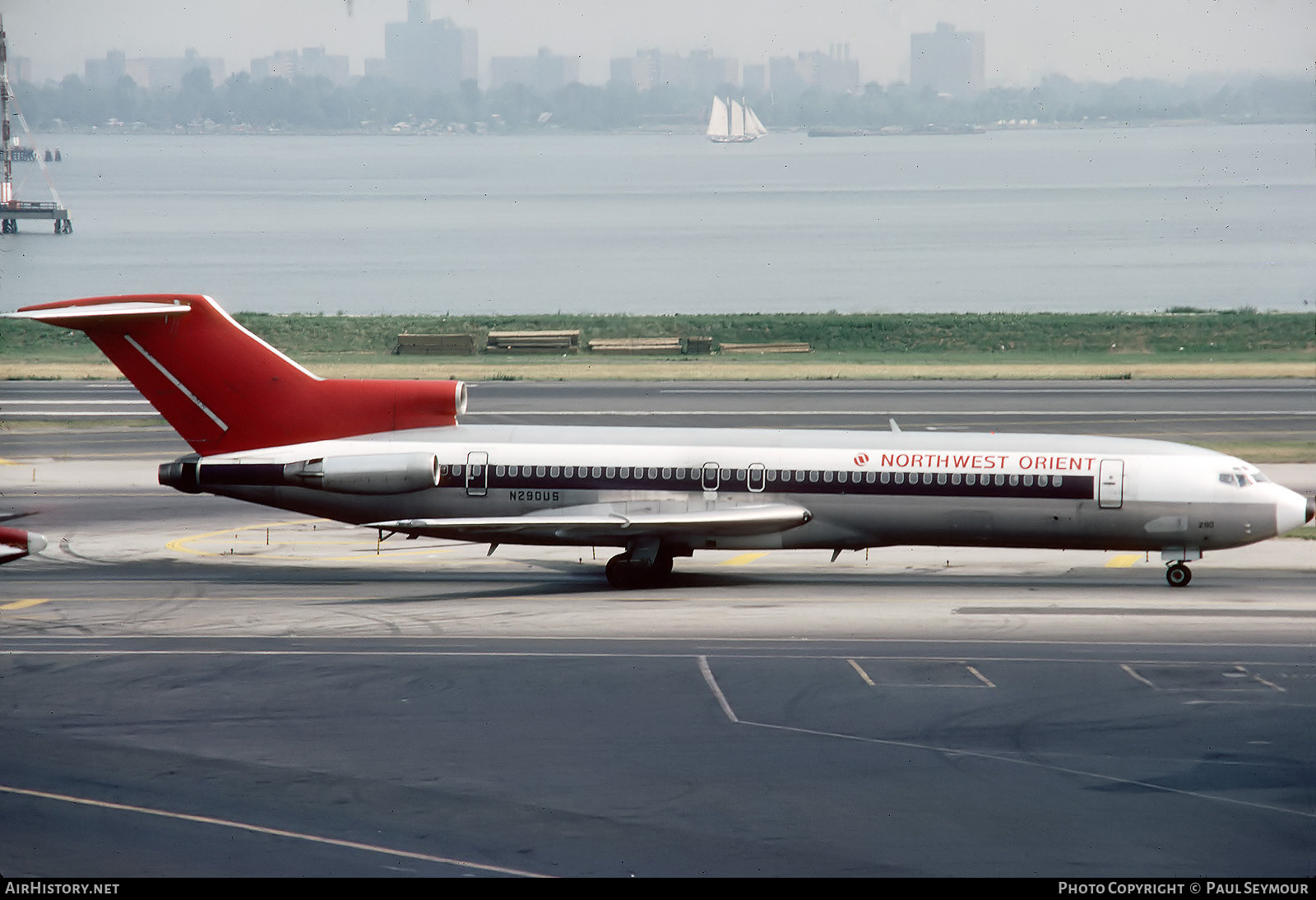 Aircraft Photo of N290US | Boeing 727-251/Adv | Northwest Orient Airlines | AirHistory.net #622932