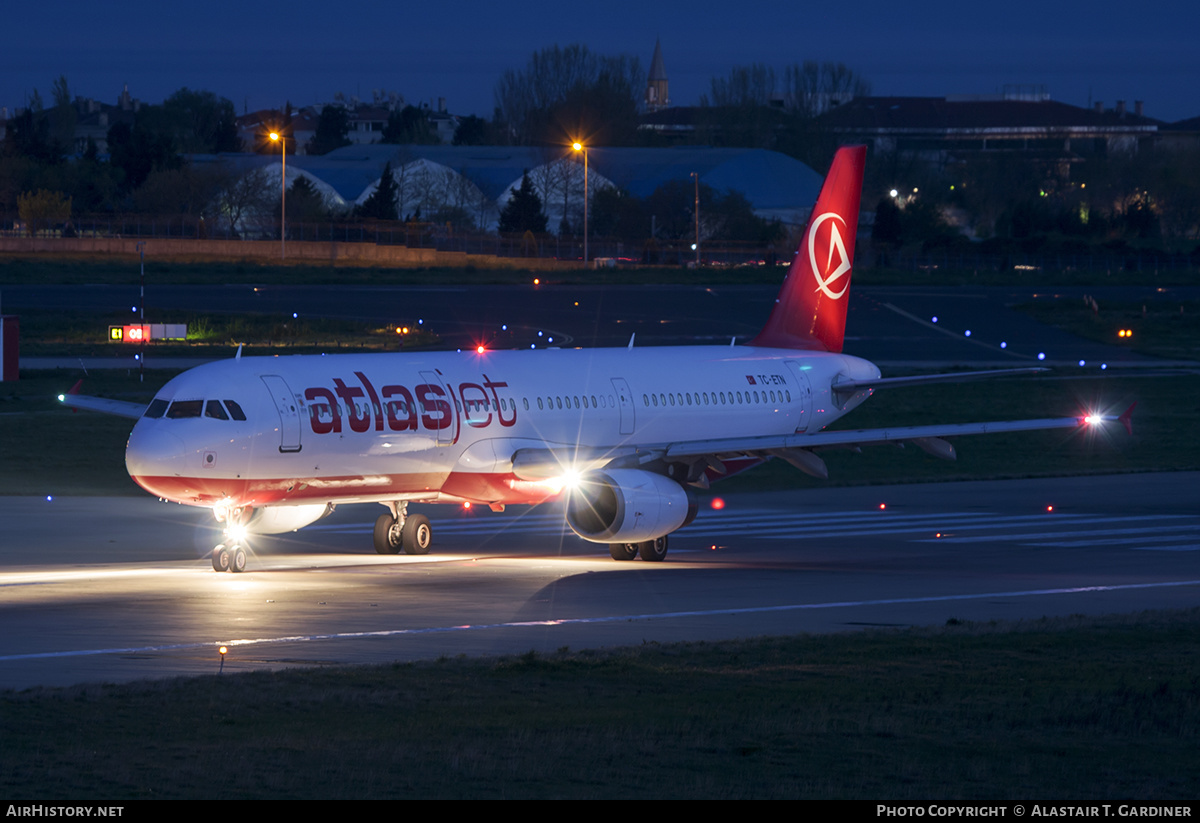 Aircraft Photo of TC-ETN | Airbus A321-131 | Atlasjet Airlines | AirHistory.net #623056