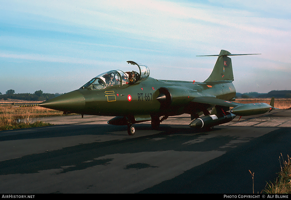 Aircraft Photo of RT-667 / 12667 | Lockheed CF-104D Starfighter Mk2 | Denmark - Air Force | AirHistory.net #623059