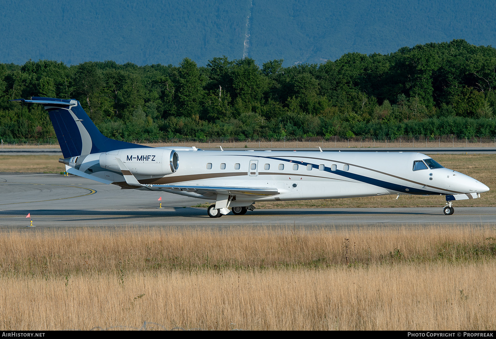 Aircraft Photo of M-MHFZ | Embraer Legacy 650 (EMB-135BJ) | AirHistory.net #623161