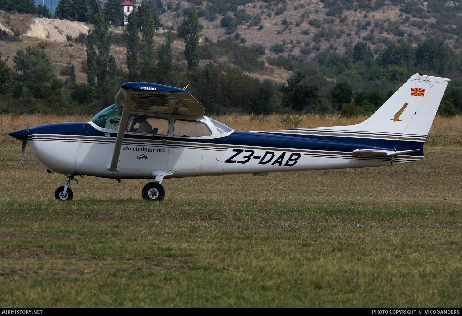 Aircraft Photo of Z3-DAB | Cessna 172N Skyhawk 100 | AirHistory.net #623172