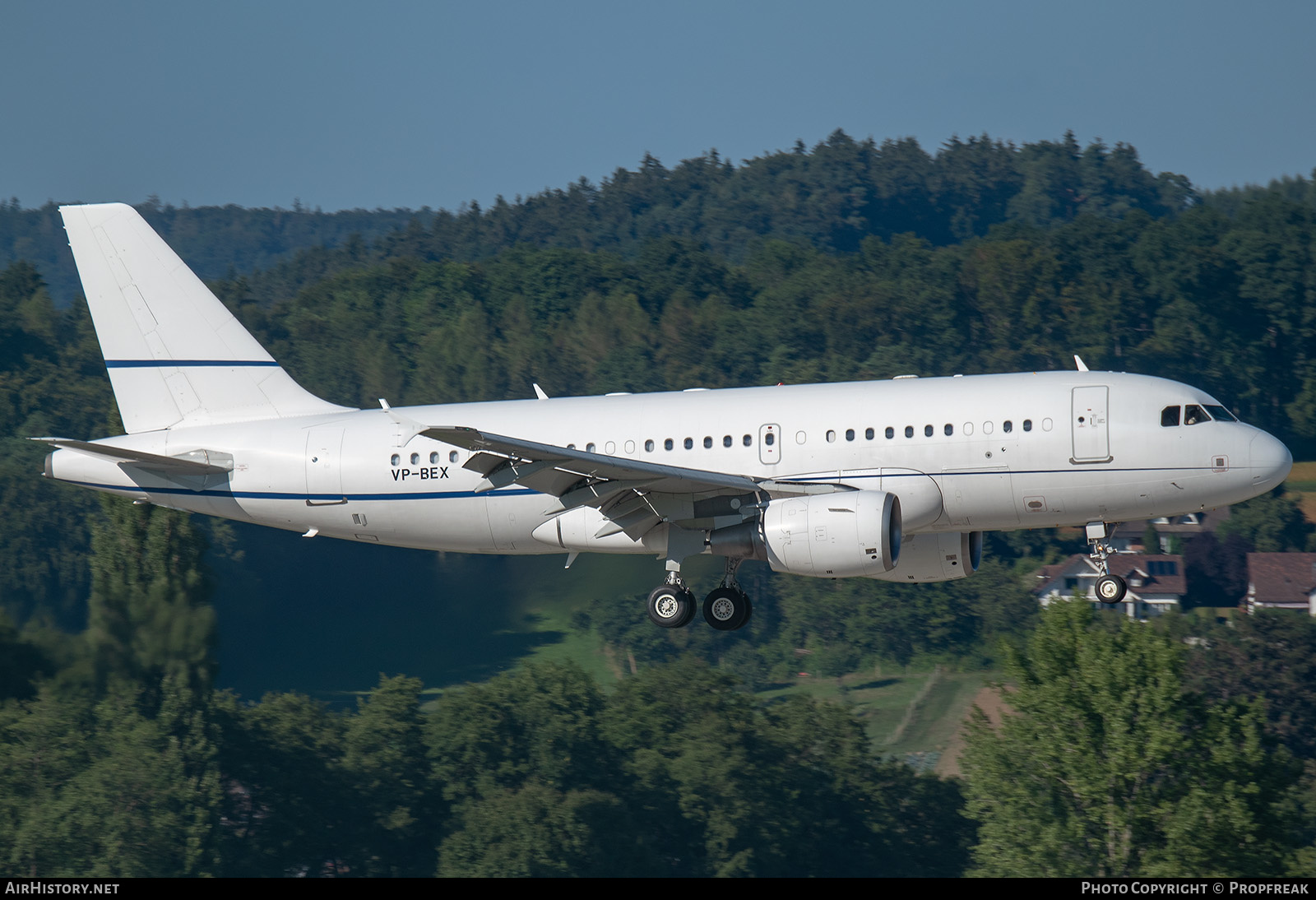 Aircraft Photo of VP-BEX | Airbus ACJ319 (A319-115/CJ) | AirHistory.net #623243