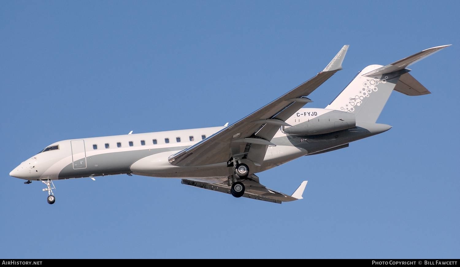 Aircraft Photo of C-FYJD | Bombardier Global Express XRS (BD-700-1A10) | AirHistory.net #623309