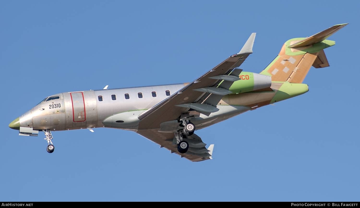 Aircraft Photo of C-GJCO | Bombardier Challenger 300 (BD-100-1A10) | AirHistory.net #623523