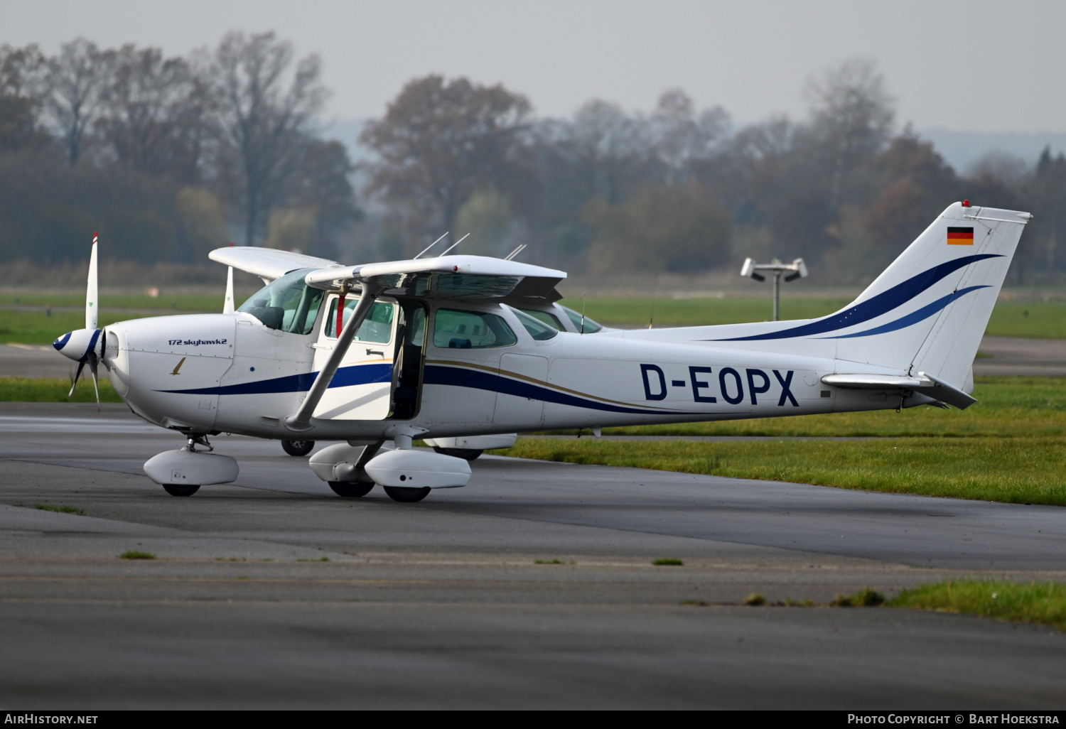 Aircraft Photo of D-EOPX | Cessna 172P Skyhawk | AirHistory.net #623562