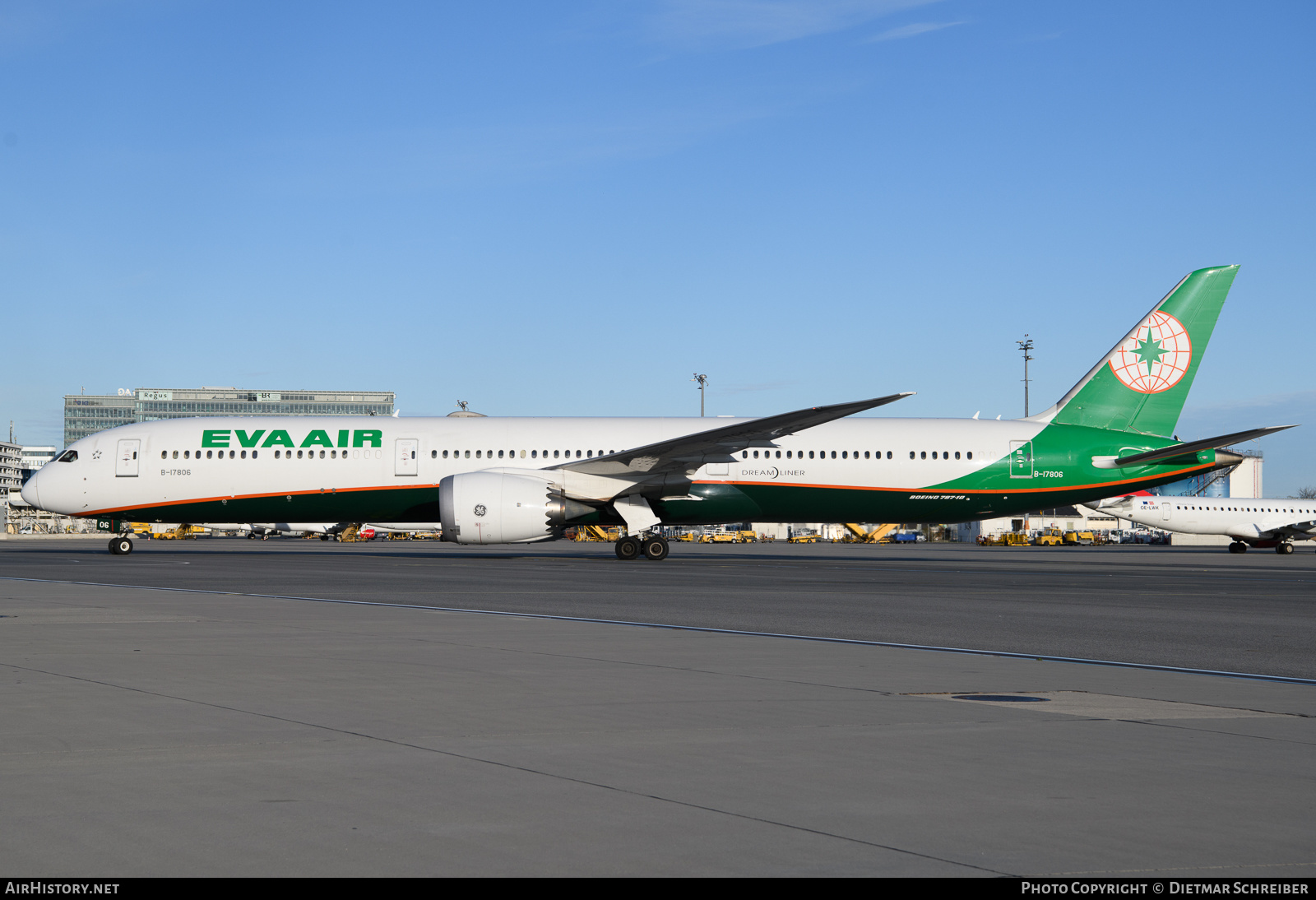 Aircraft Photo of B-17806 | Boeing 787-10 Dreamliner | EVA Air | AirHistory.net #623570
